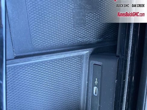 Used 2024 Volkswagen Atlas Cross Sport SE image 22