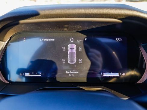 New 2025 Jeep Grand Cherokee Altitude image 24