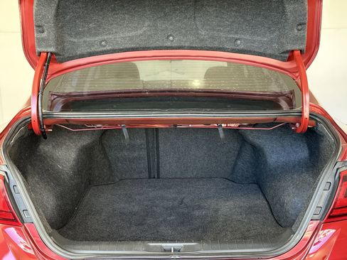 Used 2017 Nissan Altima 2.5 SR w/ Midnight Edition Package image 29