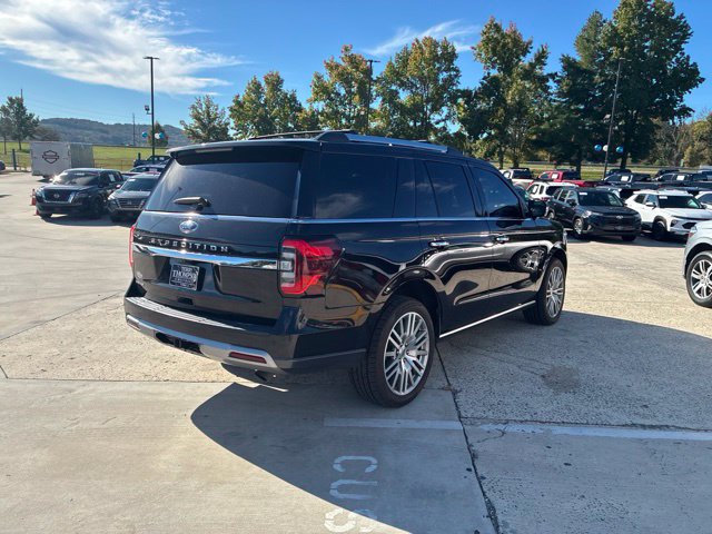 Used 2023 Ford Expedition Limited RWD image 35