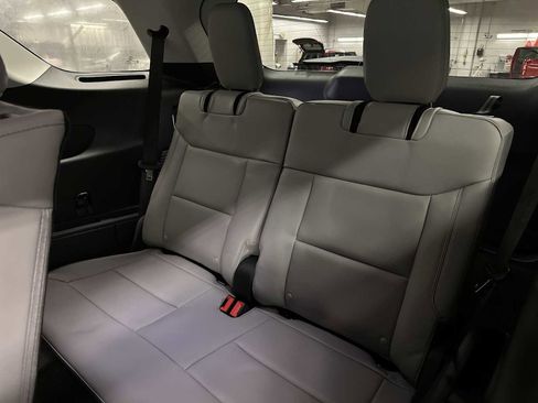 New 2026 Ford Explorer Active w/ Active Comfort Package image 20