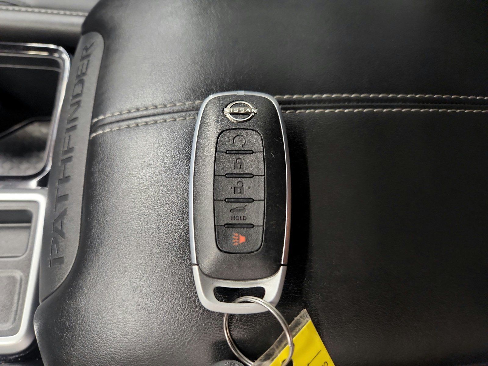 Used 2024 Nissan Pathfinder SL FWD image 36