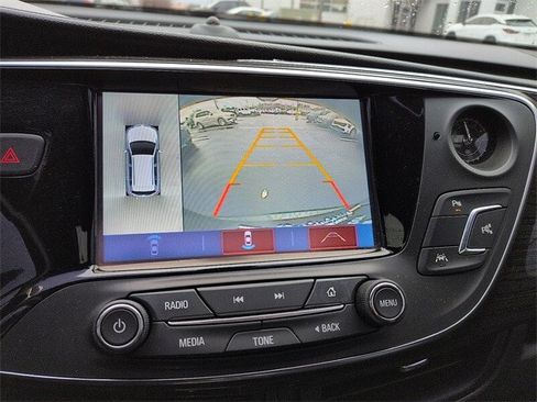Used 2018 Buick Envision Premium w/ Driver Confidence Package image 24