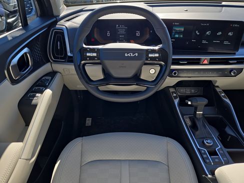 New 2026 Kia Sorento S image 13