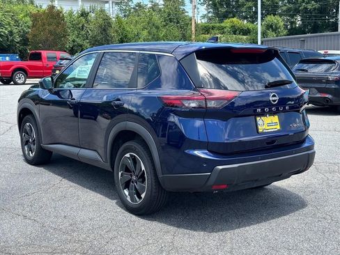 Used 2024 Nissan Rogue SV AWD/4WD image 24