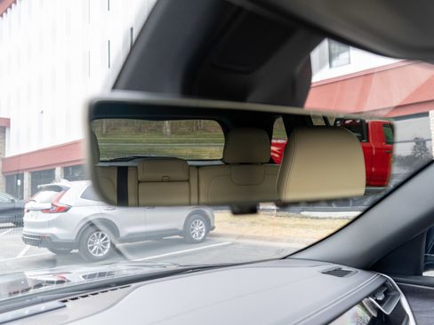 Used 2022 Jeep Grand Cherokee Limited 4xe w/ Luxury Tech Group II image 27