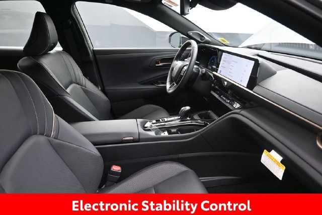 Certified 2026 Toyota Crown AWD/4WD image 17