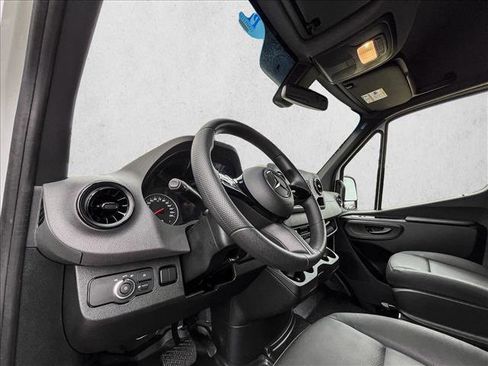 Used 2026 Mercedes-Benz Sprinter 2500 image 10