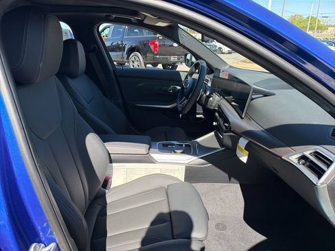 New 2026 BMW 330i Sedan w/ M Sport Package RWD image 25