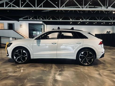 Used 2022 Audi RS Q8 AWD/4WD image 2