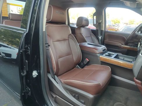 Used 2015 Chevrolet Silverado 2500 High Country w/ Duramax Plus Package AWD/4WD image 25