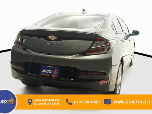 Used 2017 Chevrolet Volt Premier w/ Driver Confidence II Package image 10