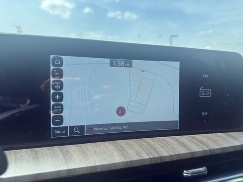 Used 2023 Kia Telluride SX image 19