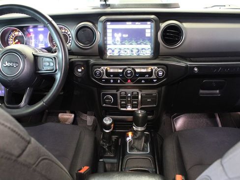 Used 2022 Jeep Wrangler Unlimited Sport w/ Sun And Sound Package AWD/4WD image 49