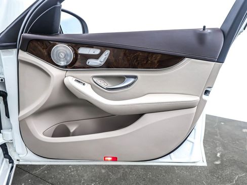 Used 2015 Mercedes-Benz C 300 Sedan image 23