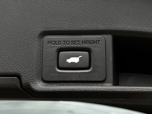 Used 2024 Acura RDX SH-AWD image 33