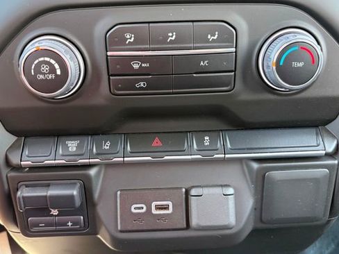 Used 2025 Chevrolet Silverado 3500 W/T AWD/4WD image 36