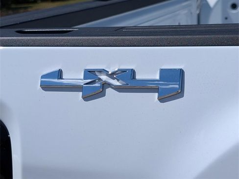 New 2026 GMC Sierra 2500 SLE image 6