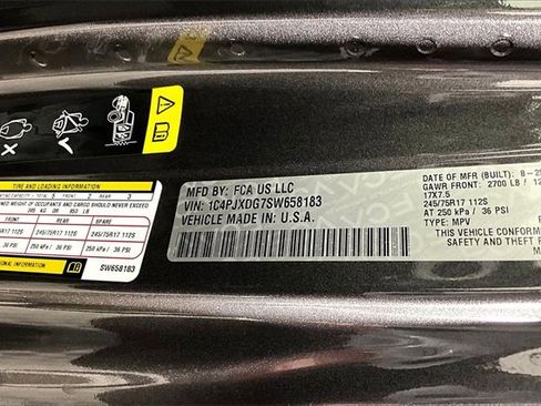 Used 2025 Jeep Wrangler Sport image 19