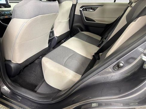 Used 2025 Toyota RAV4 XLE FWD image 20