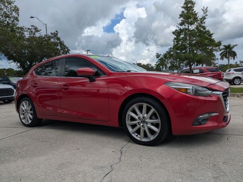 Used 2017 MAZDA MAZDA3 Grand Touring w/ Premium Equipment Package FWD image 2