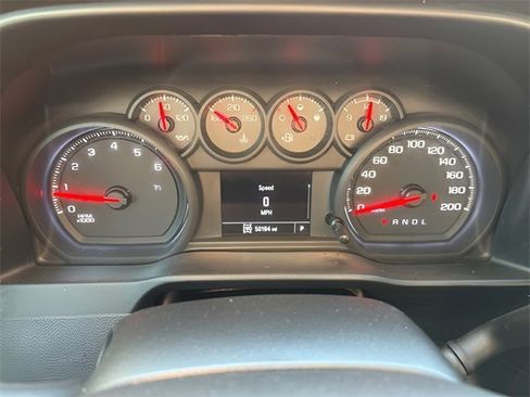 Used 2021 Chevrolet Silverado 2500 Custom w/ Custom Convenience Package image 12