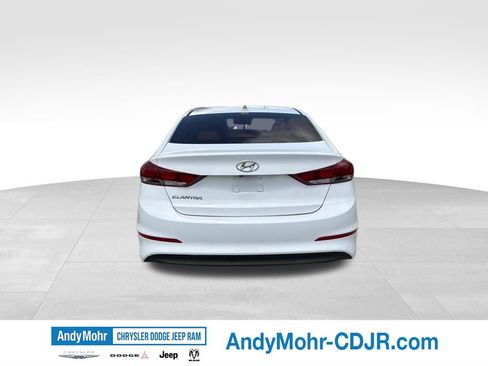 Used 2017 Hyundai Elantra SE FWD image 6