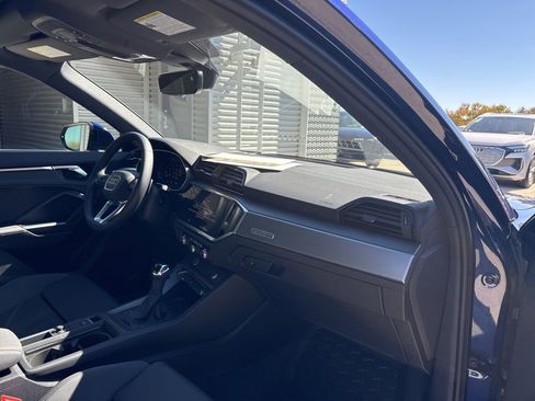 Certified 2025 Audi Q3 2.0T Premium w/ Convenience Package image 15