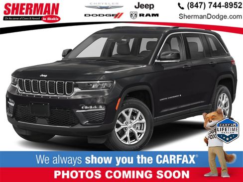 Used 2024 Jeep Grand Cherokee Laredo RWD image 1