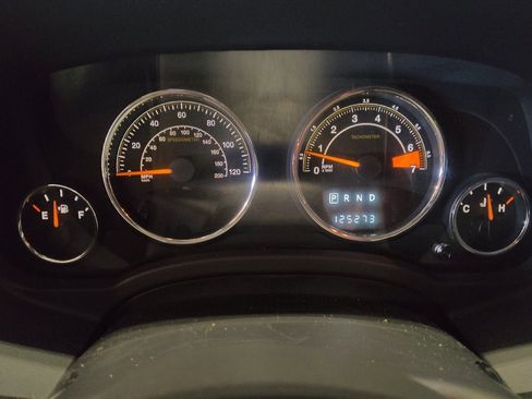 Used 2017 Jeep Compass Latitude image 23