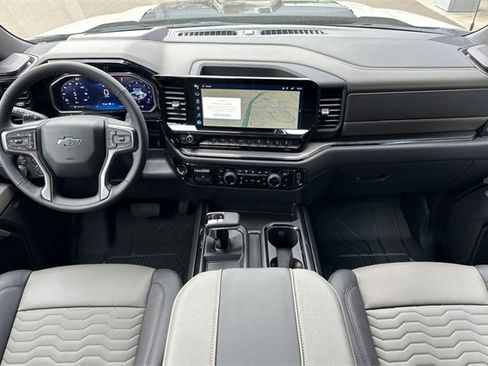 New 2026 Chevrolet Silverado 1500 ZR2 w/ Dark Appearance Package image 18