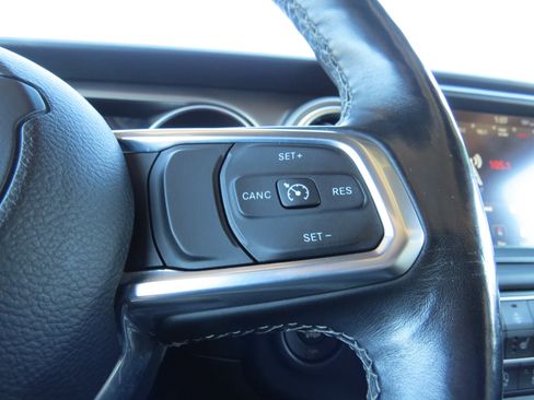 Used 2018 Jeep Wrangler Unlimited Rubicon image 23