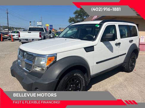 Used 2008 Dodge Nitro SXT image 1