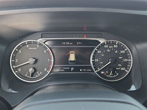 Used 2025 Nissan Rogue S image 18