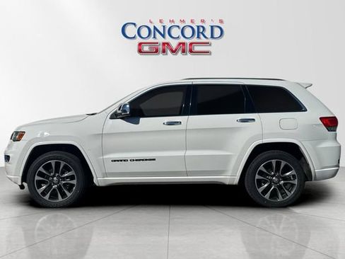 Used 2017 Jeep Grand Cherokee Overland image 7