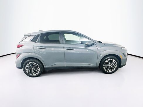 Used 2023 Hyundai Kona SE w/ Cargo Package image 10