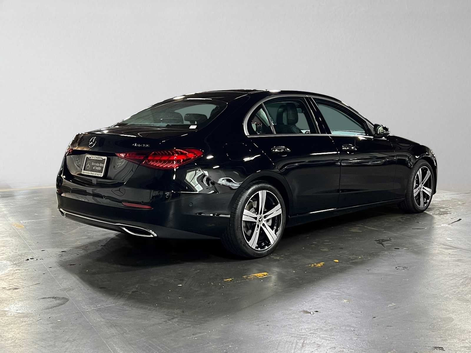 Used 2026 Mercedes-Benz C 300 4MATIC Sedan image 3