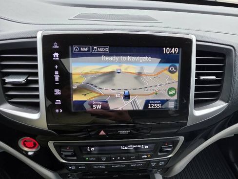 Used 2017 Honda Pilot Elite image 21