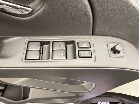 New 2026 Nissan Frontier SV image 11