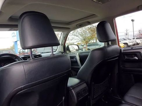 Used 2014 Toyota 4Runner Limited AWD/4WD image 17