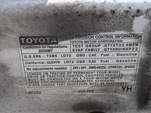 Used 2016 Toyota Tacoma SR5 w/ SR5 Appearance Package (SN) image 13