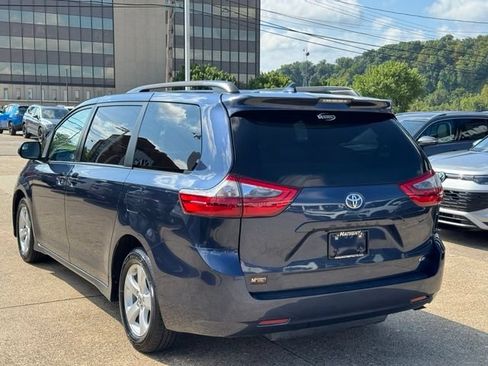 Used 2020 Toyota Sienna LE FWD image 4