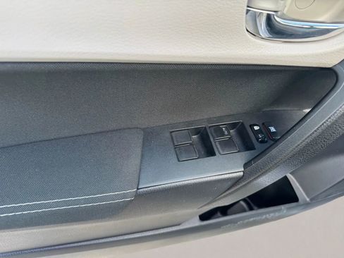 Used 2016 Toyota Corolla LE image 8