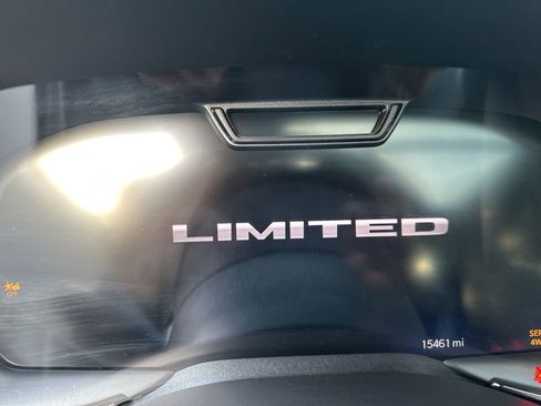 Used 2024 RAM 1500 Limited image 14