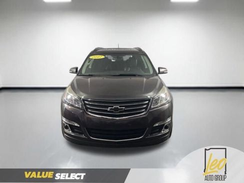 Used 2017 Chevrolet Traverse LT AWD/4WD image 9