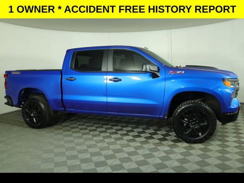 Used 2022 Chevrolet Silverado 1500 Custom Trail Boss AWD/4WD image 2