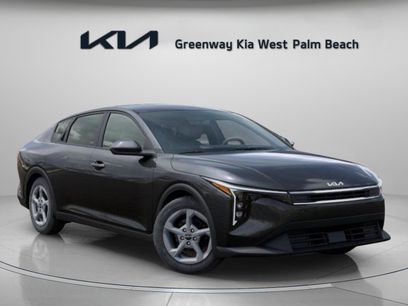 New 2025 Kia K4 LXS