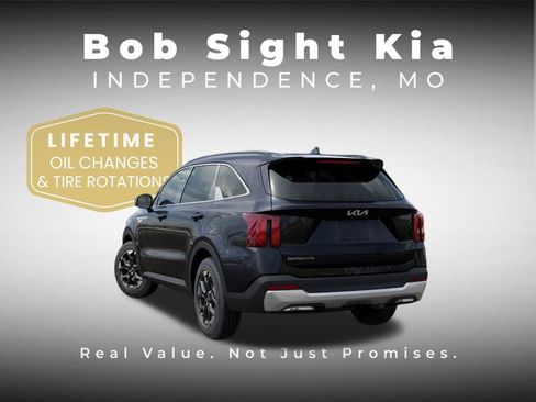New 2026 Kia Sorento S w/ S Panoramic Sunroof Package FWD image 4