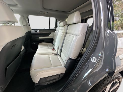 Used 2024 Hyundai Santa Fe Limited image 26