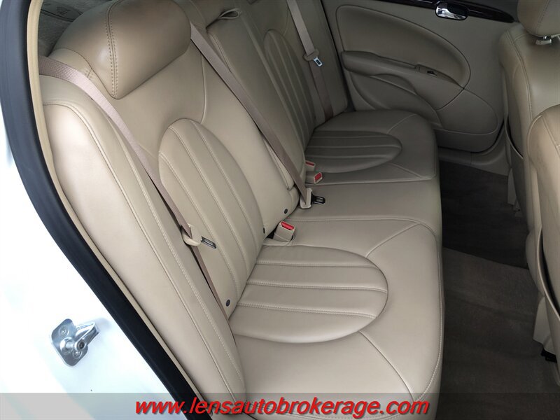 Used 2006 Buick Lucerne CXL w/ Driver Confidence Package FWD image 20